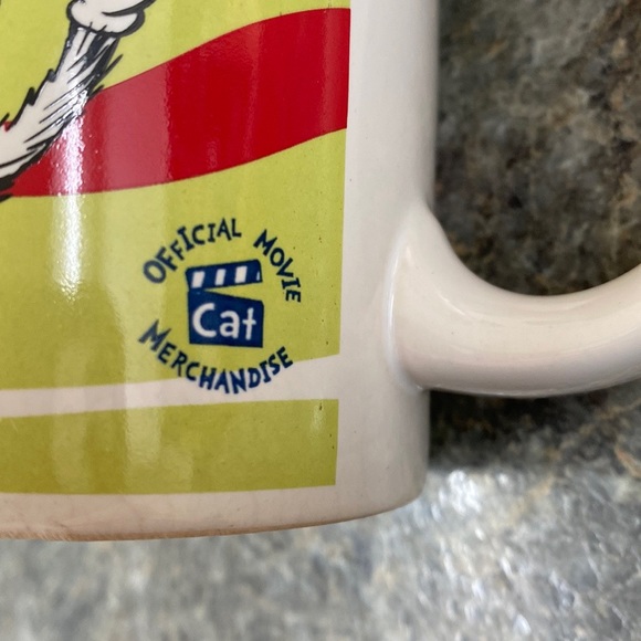 Dr. Suess Mugs Set of 2, Cat in the Hat, One Fish Two Fish Red Fish Blue Fish - Picture 6 of 7